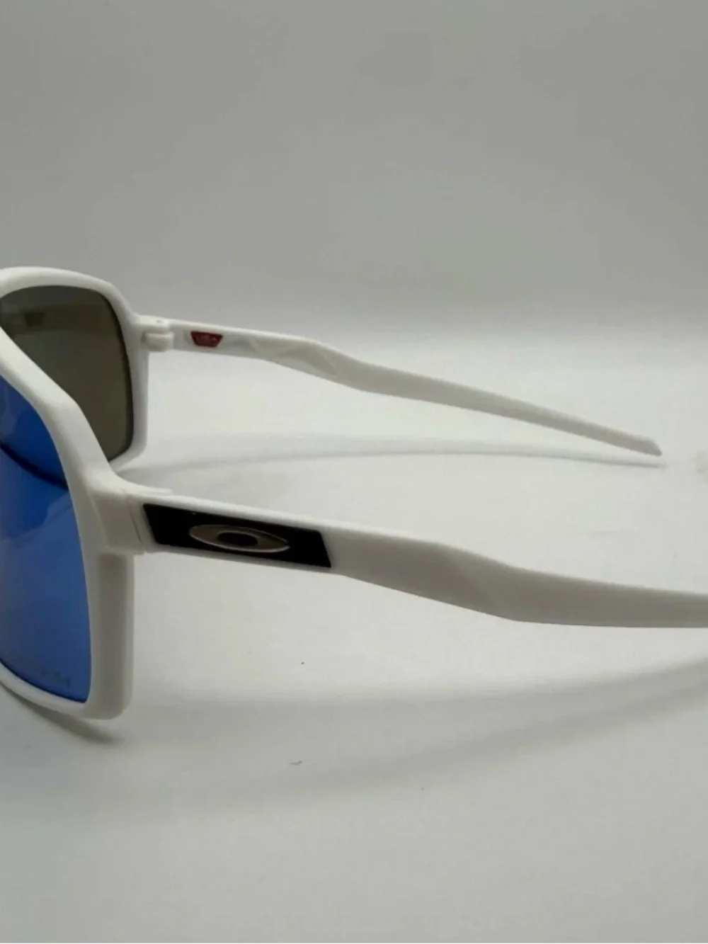 Oakley White Frame Blue Mirrored Sports Sunglasses
